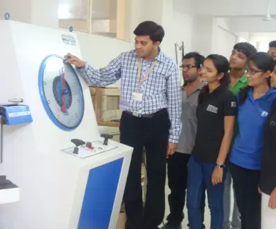 ITM SLS Baroda University Lab