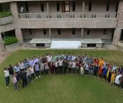 IIHMR University